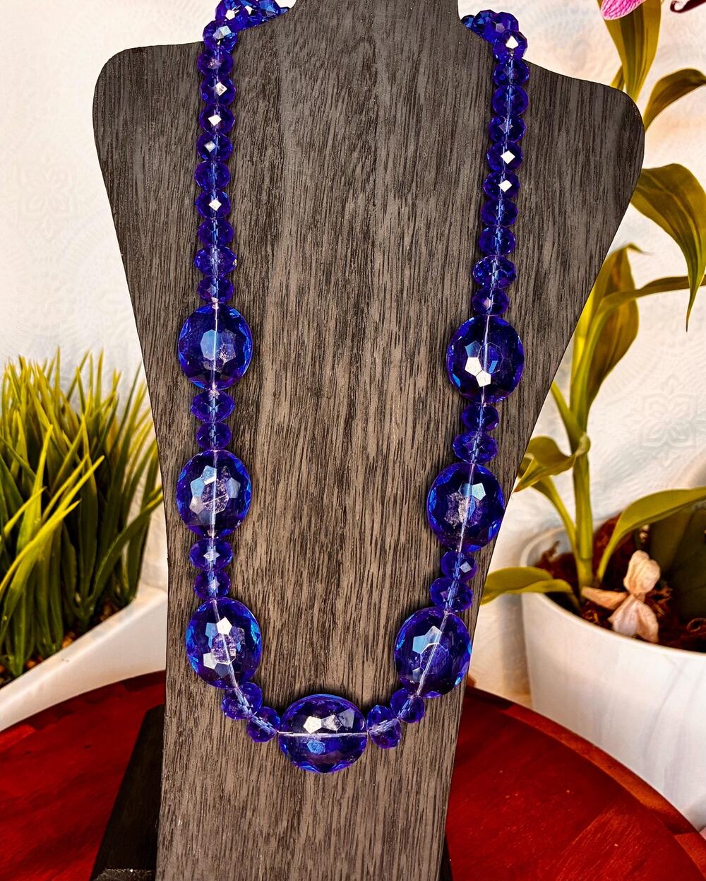 Royal blue vintage crystal beaded necklace